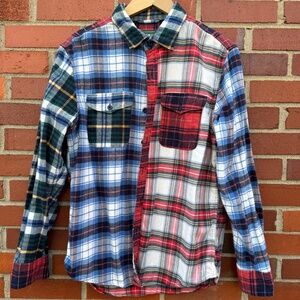 Men's American Eagle Color Block Flannel Button Up Shirt in red blue green- M